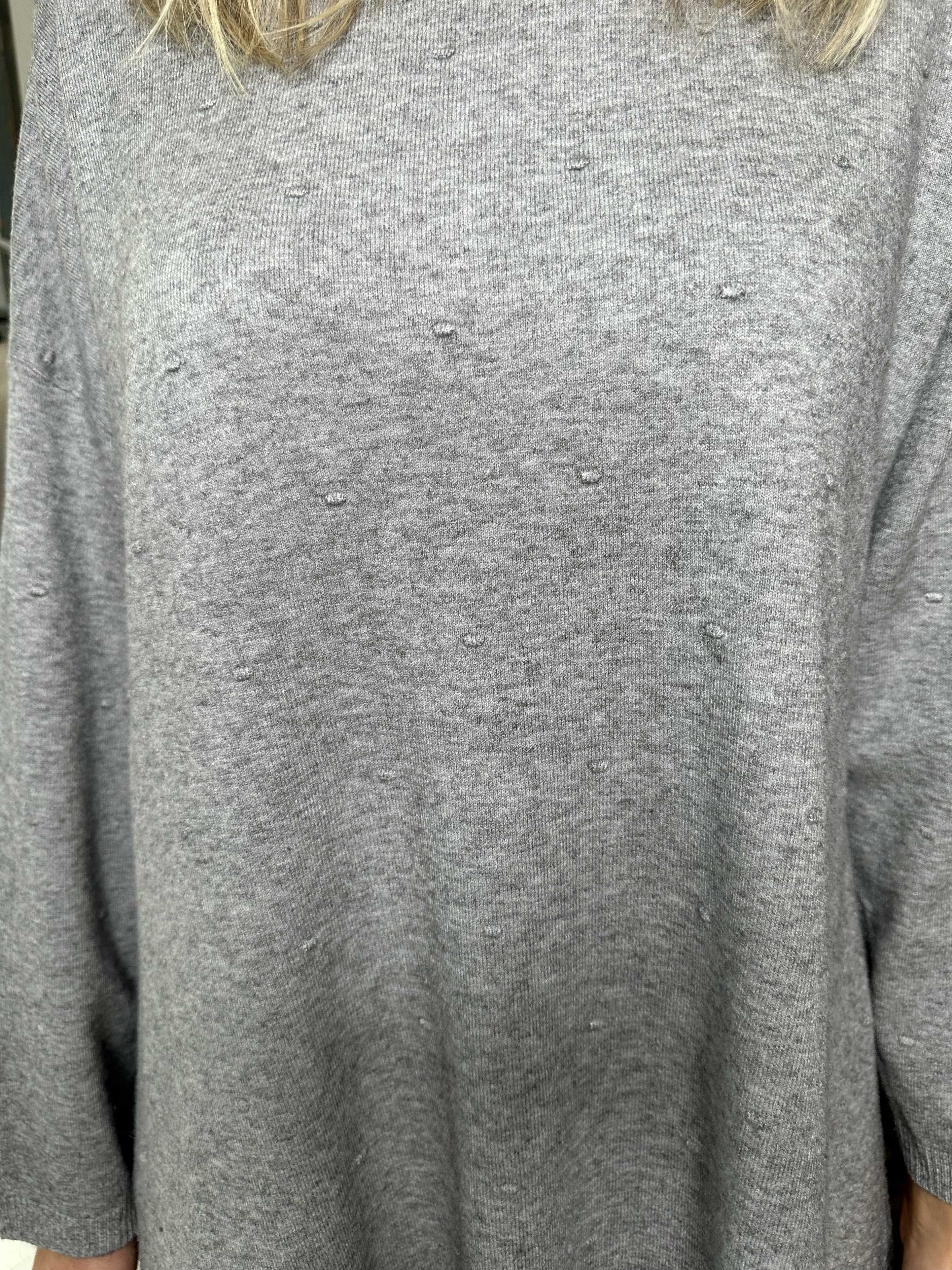 Zina - Tröja med prickiga detaljer i tyget